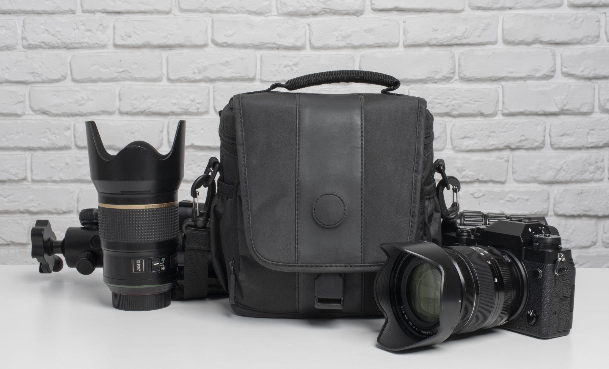 photo-camera-still-life